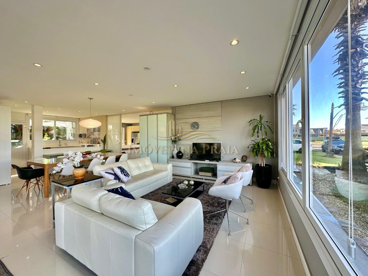 Foto 3 — Casa em Condomínio no Playa Vista.
