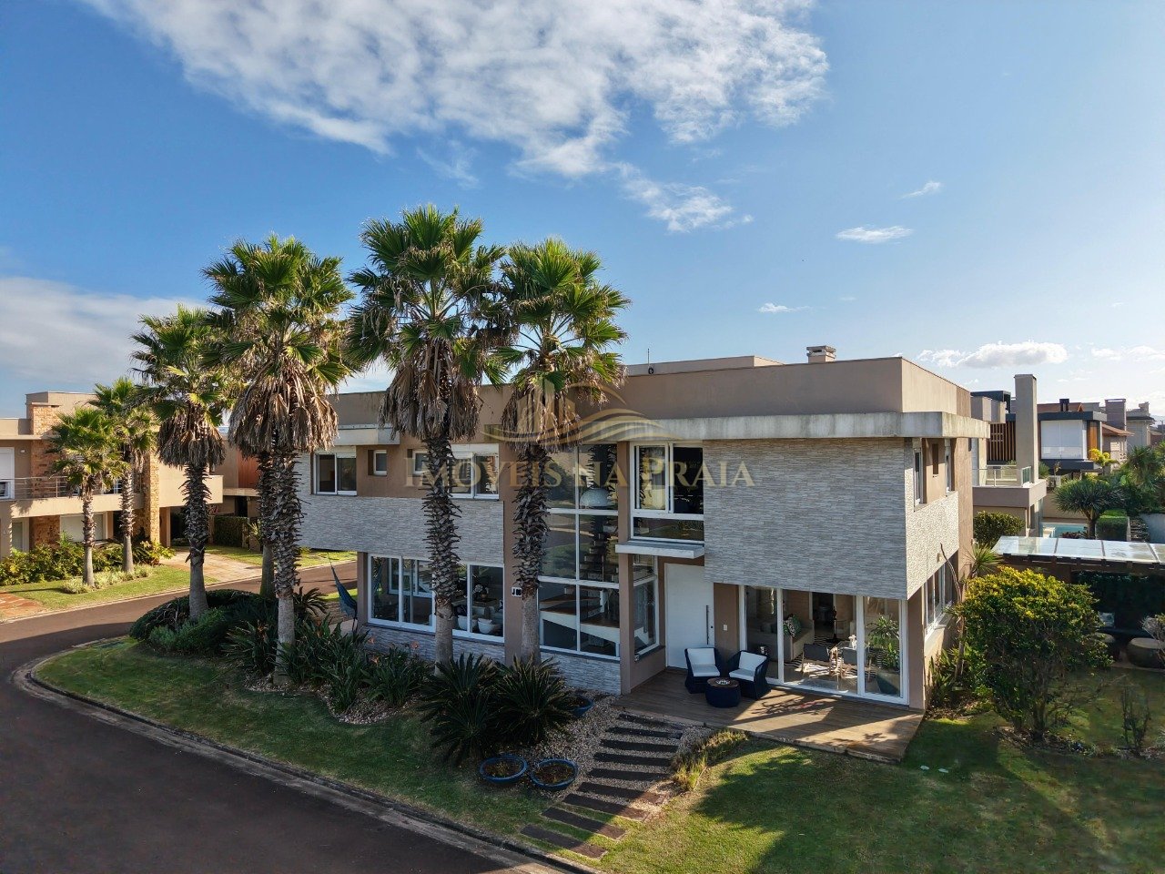 Foto 4 — Casa em Condomínio no Playa Vista.