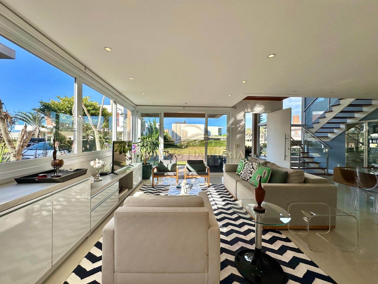 Casa em Condomínio no Playa Vista.