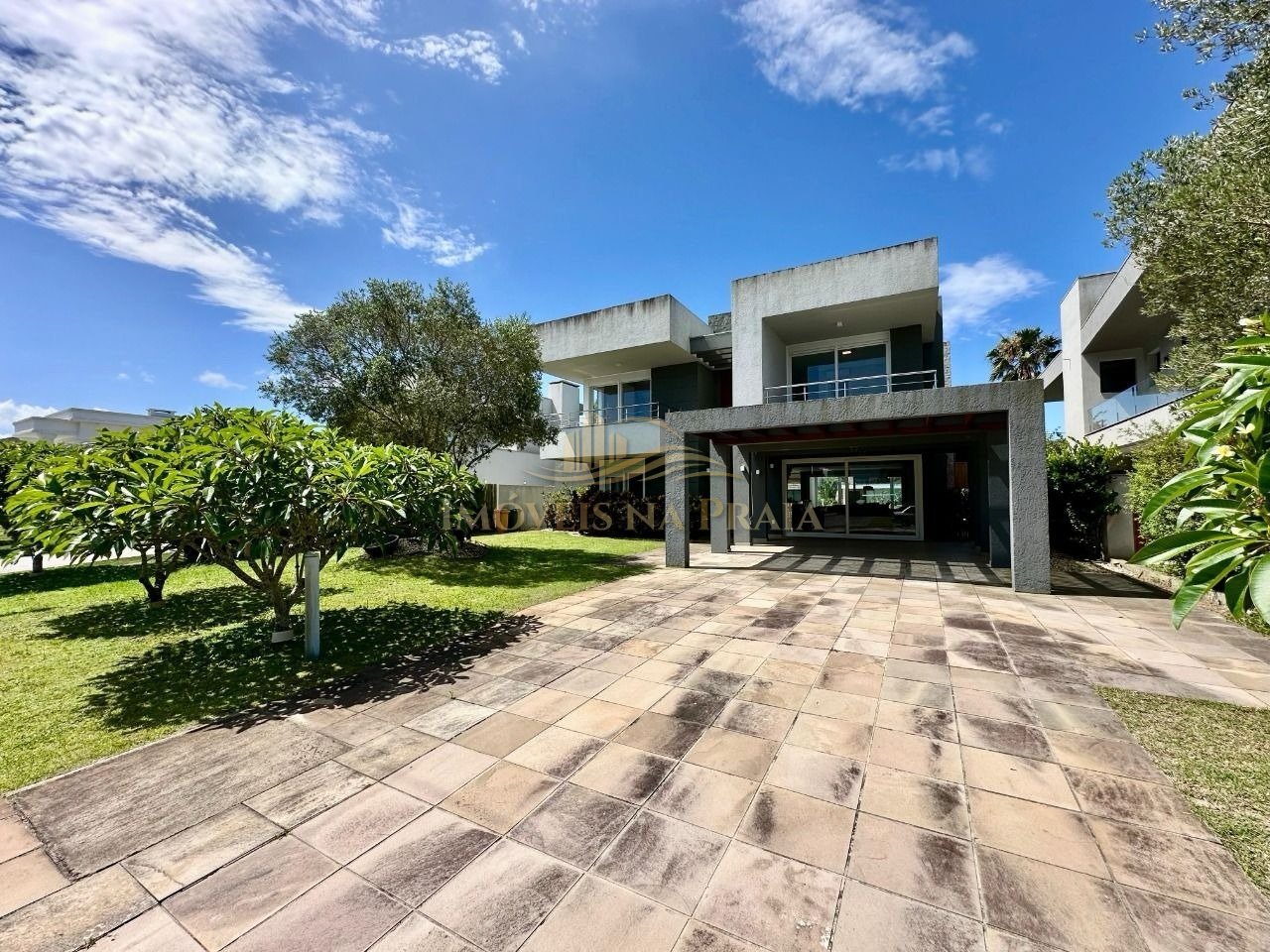 Casa em Condomínio no Villaggio Atlantida.