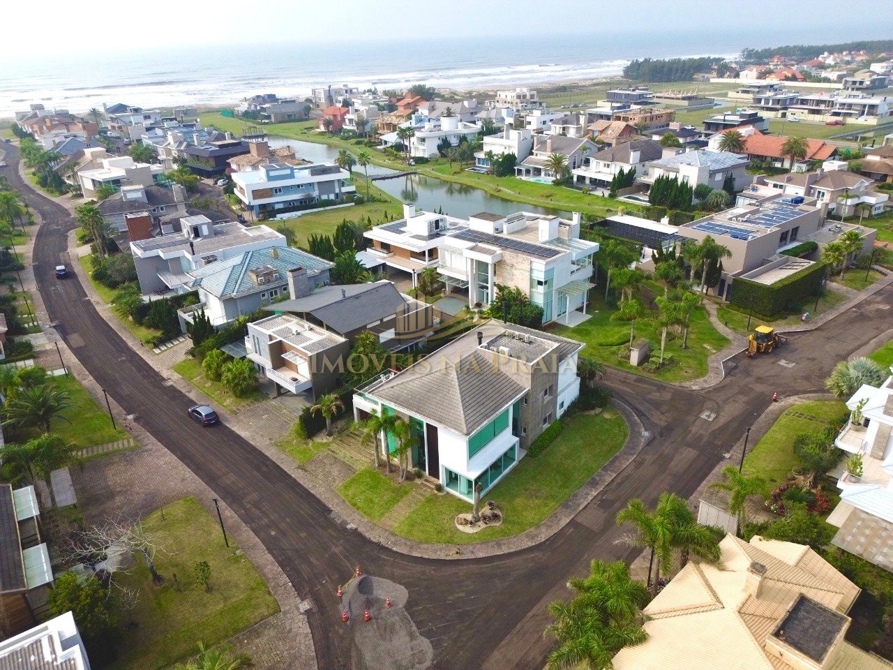 Foto 2 — Casa em Condomínio no Las Dunas.