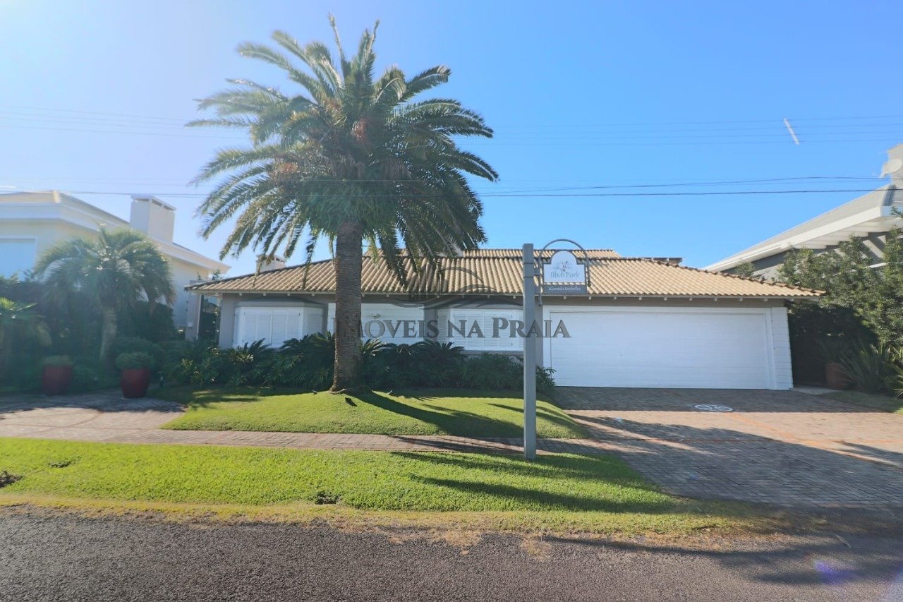 Casa em Condomínio no Atlântida Ilhas Park.