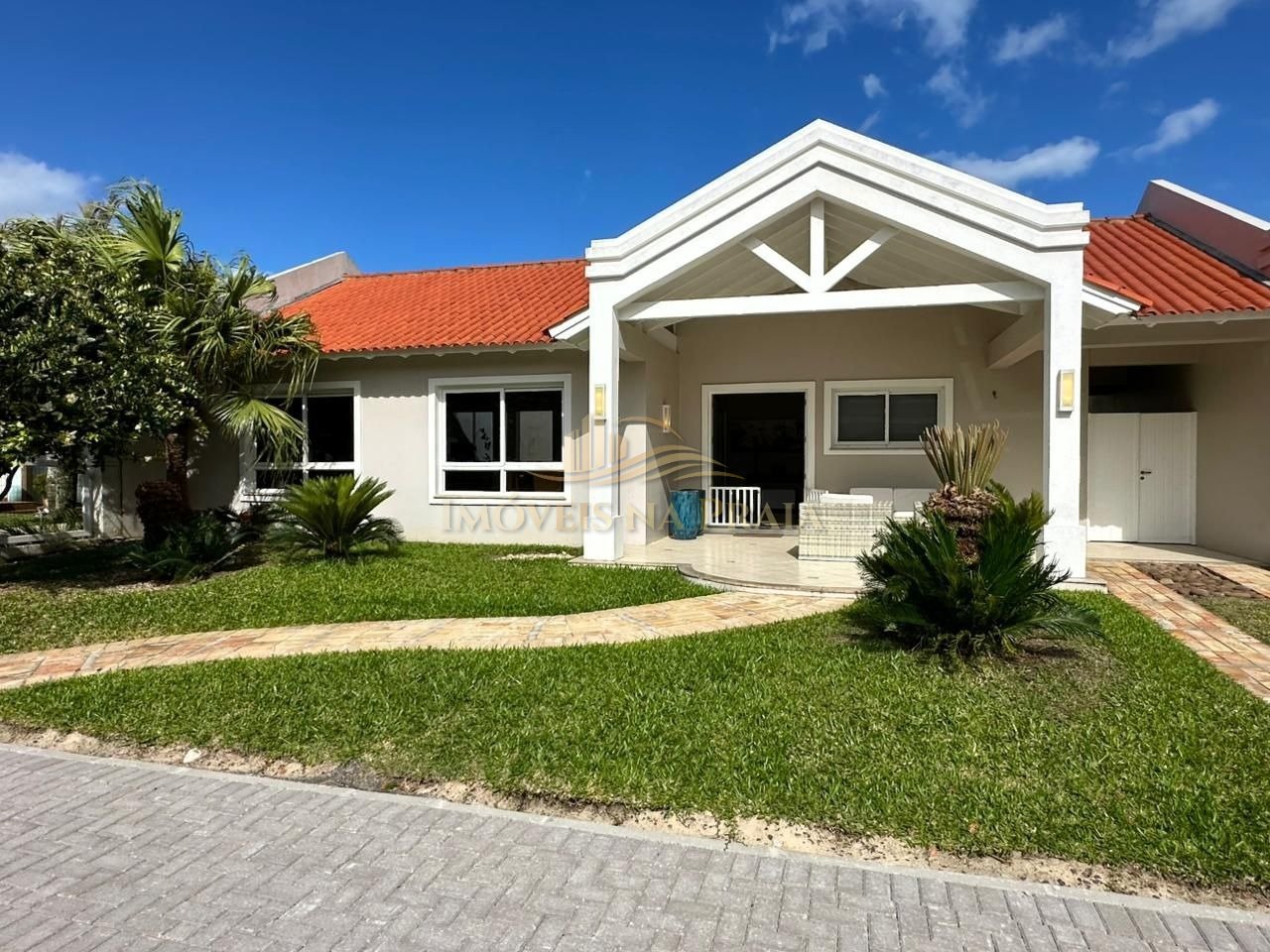 Casa em Condomínio no Villas Resort.