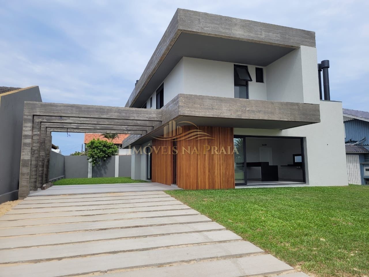 Casa 4 Dormitório(s) Bairro Atlântida