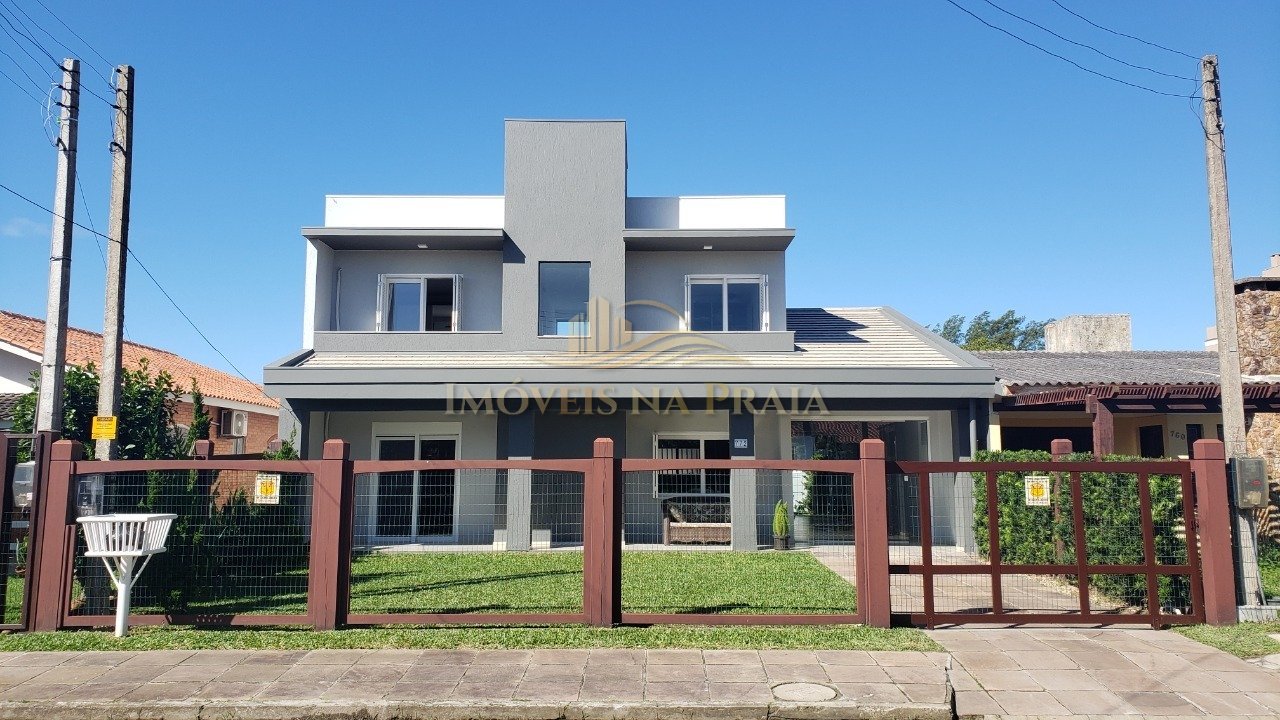 Casa 4 dormitórios no bairro Centro
