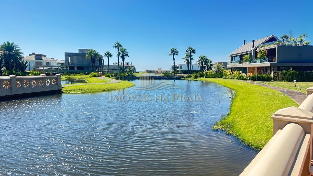 Foto 13 — Casa em condomínio no Playa Vista !