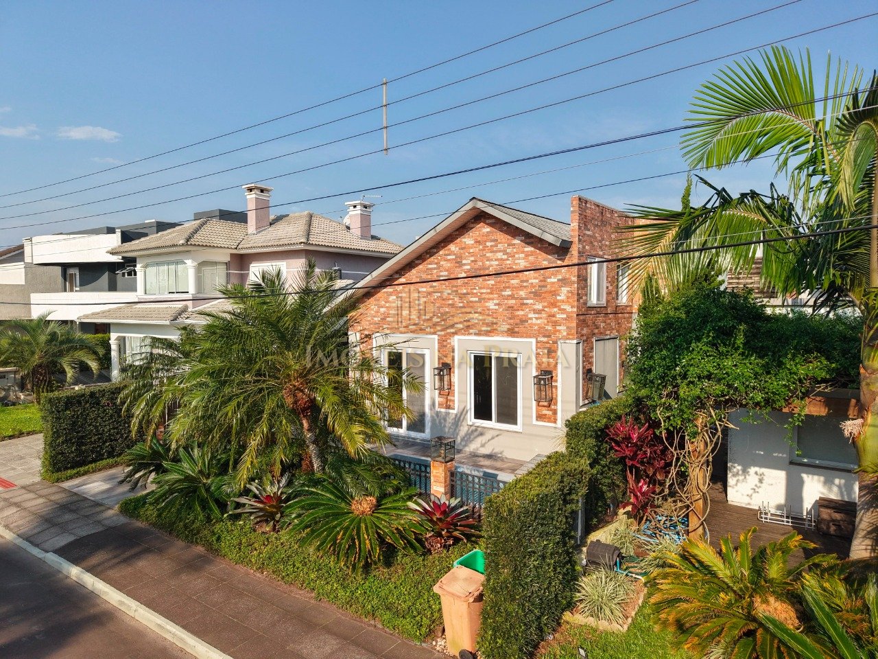 Casa em Condomínio no Condado de Capão.