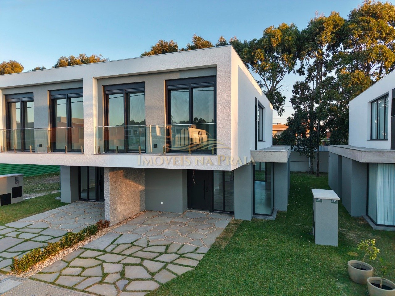 Casa em Condomínio no Amaná Atlântida