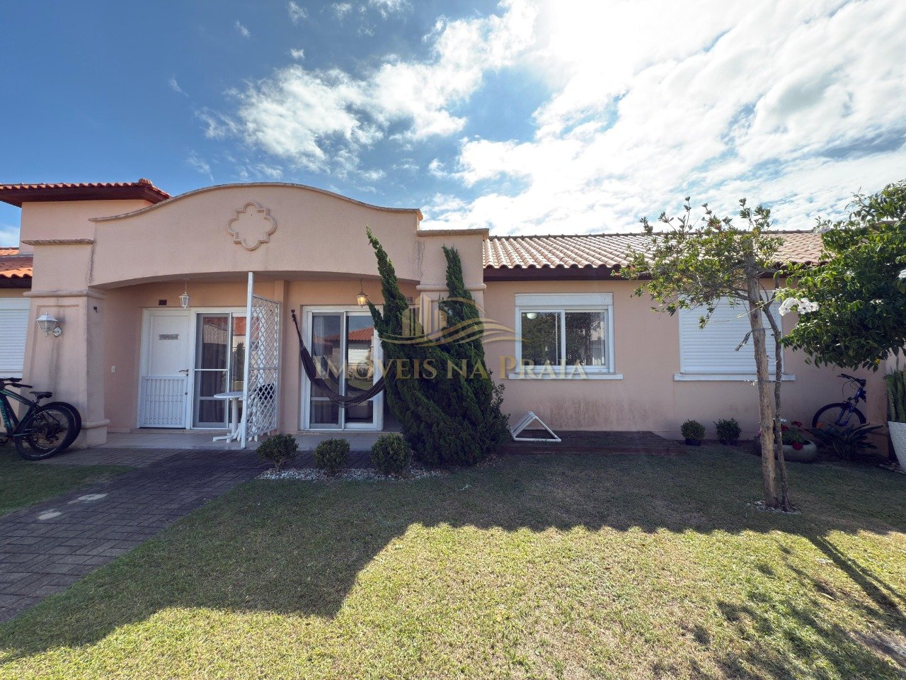 Casa em Condomínio no Casa Hermosa.