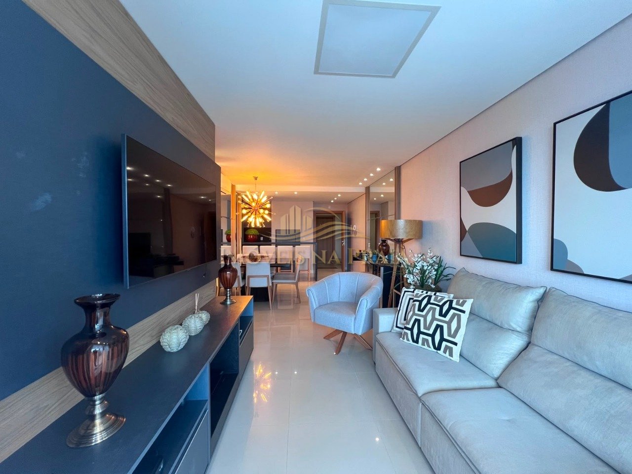 Apartamento com 3 dormitórios em Atlântida.