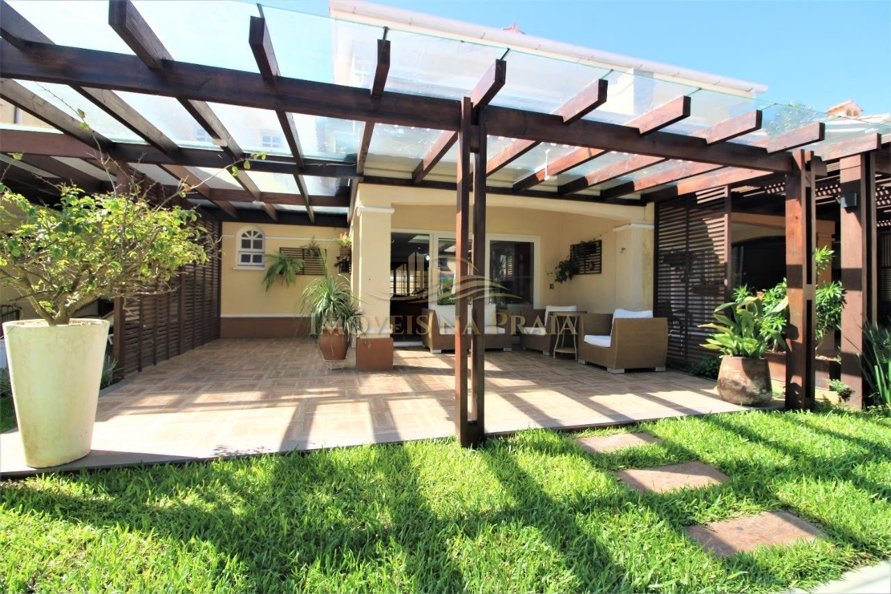 Casa em Condomínio 4 dormitórios no bairro Villas Resort
