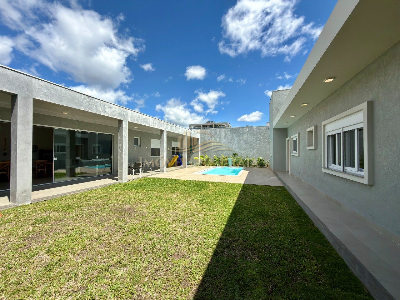 Foto 22 — Casa em Atlântida com 6 dormitórios.