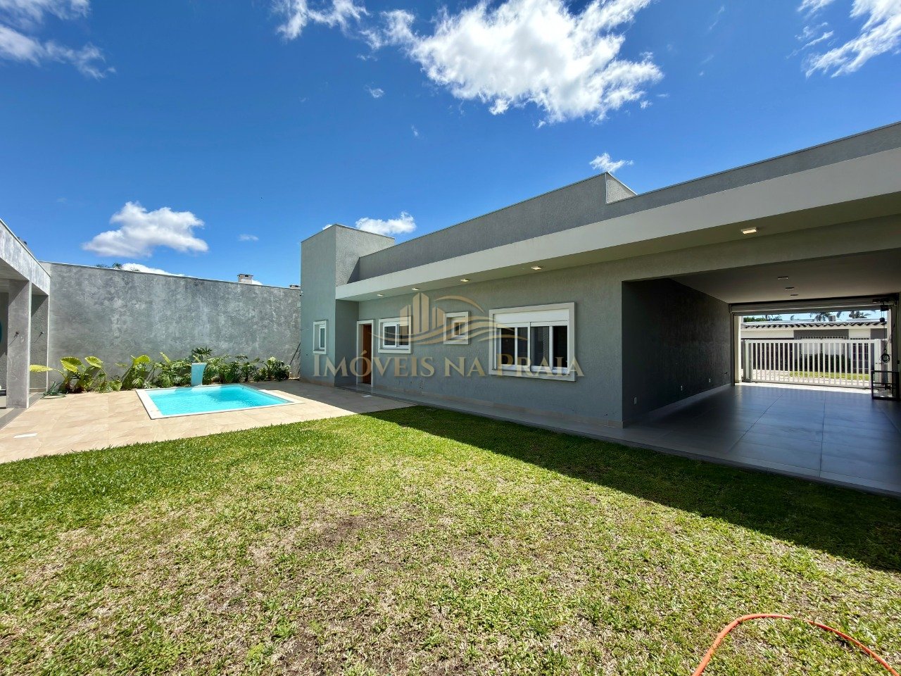 Foto 41 — Casa em Atlântida com 6 dormitórios.
