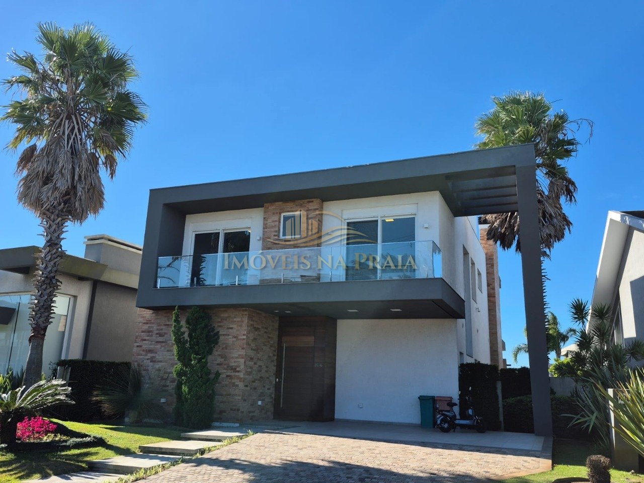 Foto 2 — Casa em Condomínio no Malibu Beach Residence.