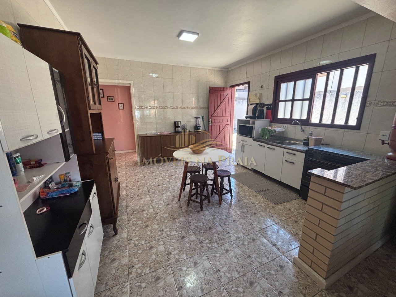 Foto 4 — Casa com 03 dormitórios no Remanso .