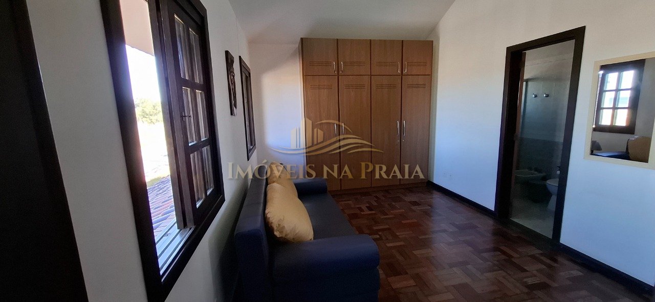Foto 22 — Casa com 6 dormitórios em Atlântida.