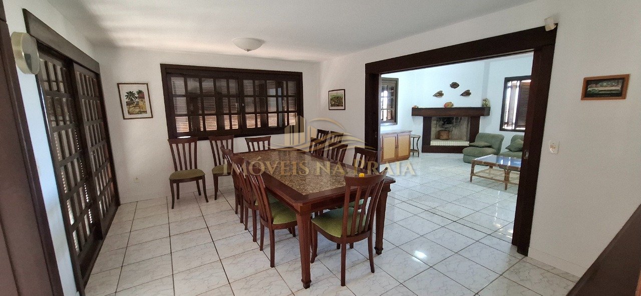 Foto 16 — Casa com 6 dormitórios em Atlântida.