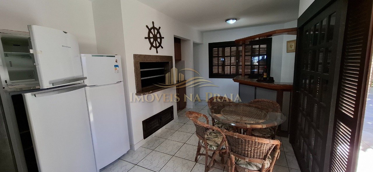 Foto 15 — Casa com 6 dormitórios em Atlântida.