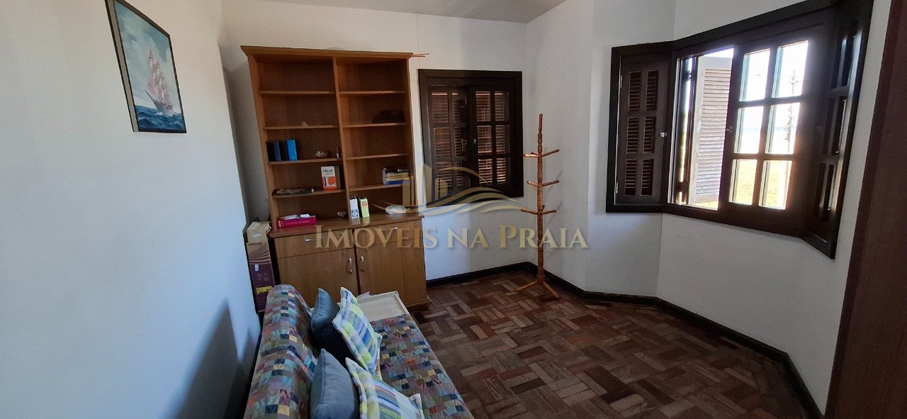 Foto 21 — Casa com 6 dormitórios em Atlântida.