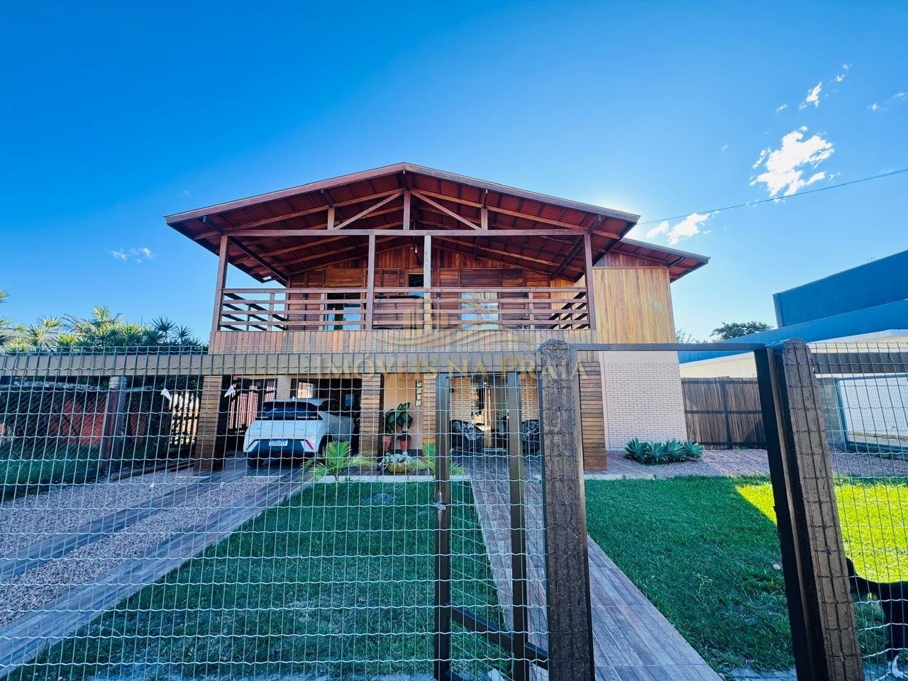 Foto 47 — Casa com 5 dormitórios em Atlântida.