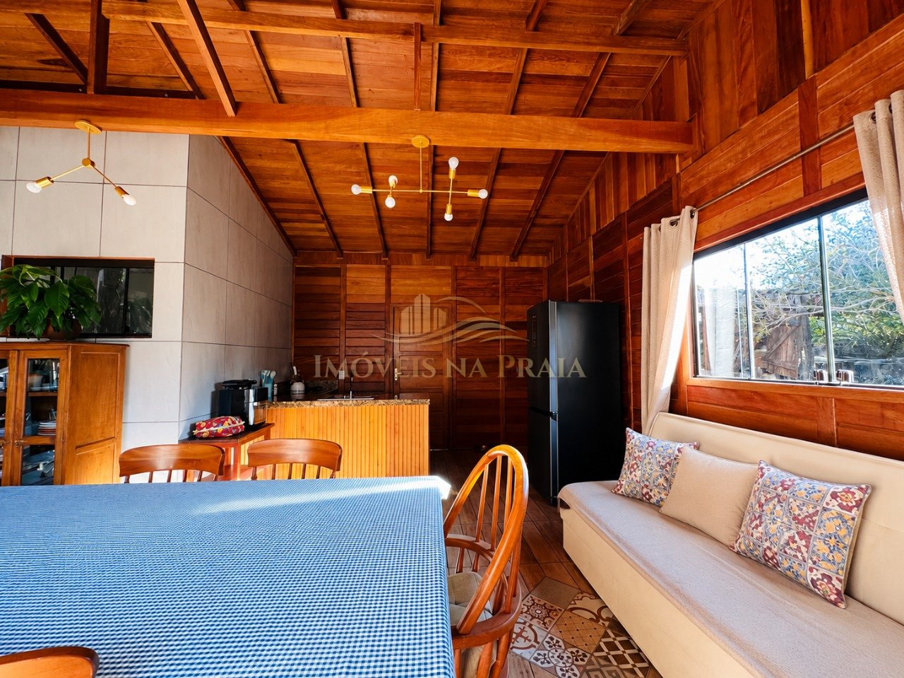 Foto 7 — Casa com 5 dormitórios em Atlântida.