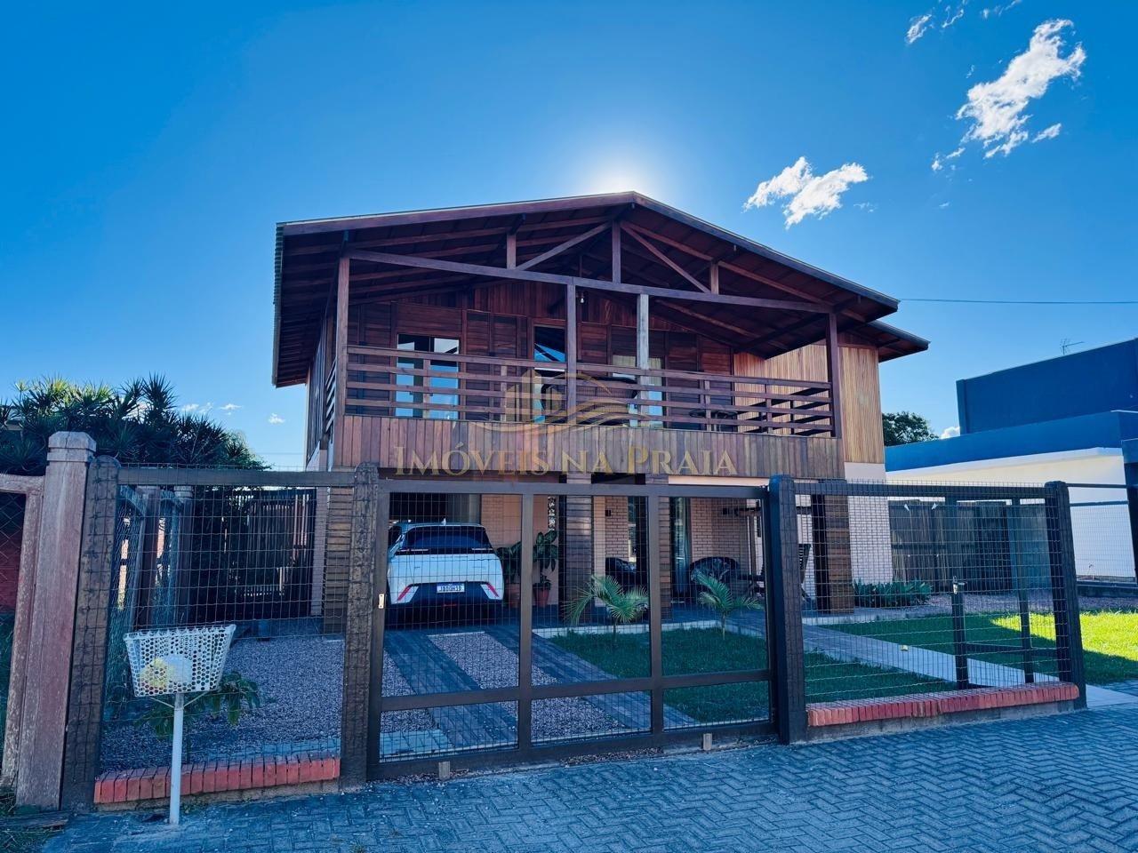 Foto 16 — Casa com 5 dormitórios em Atlântida.