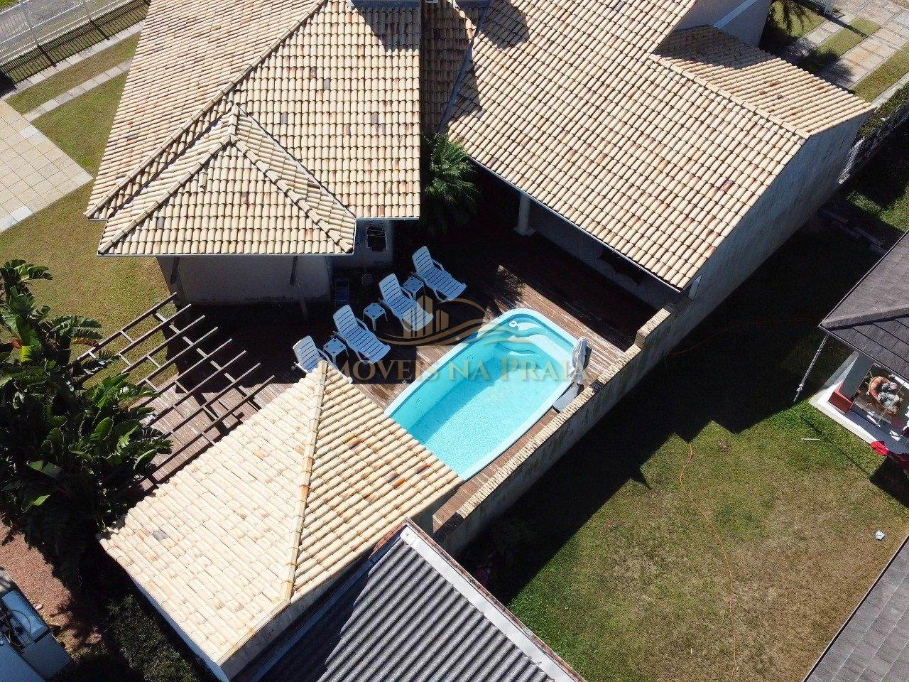 Foto 4 — Casa com  04 dormitórios em Atântida .