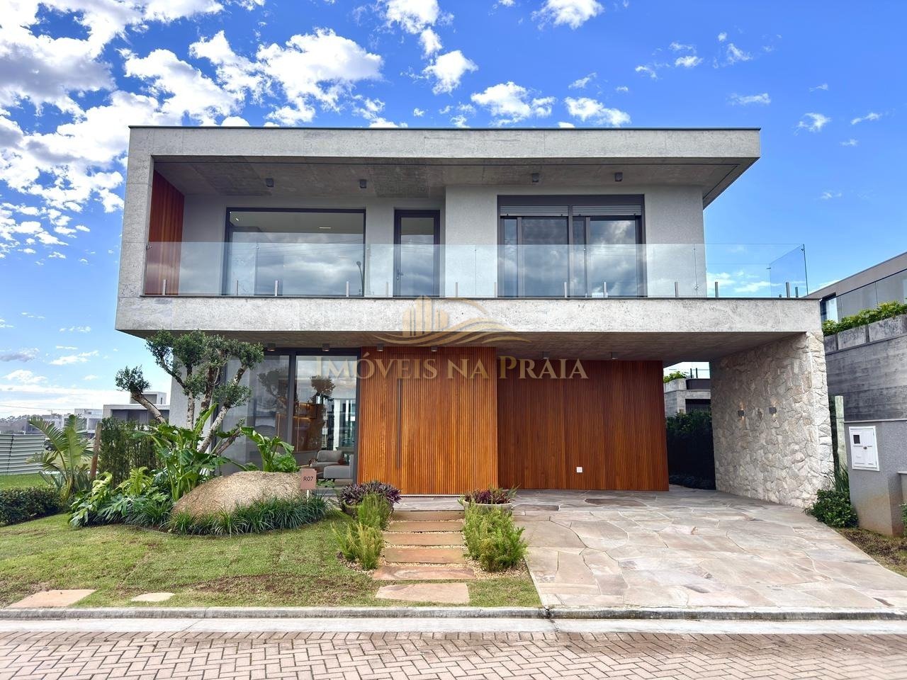 Casa em Condomínio no Amare.