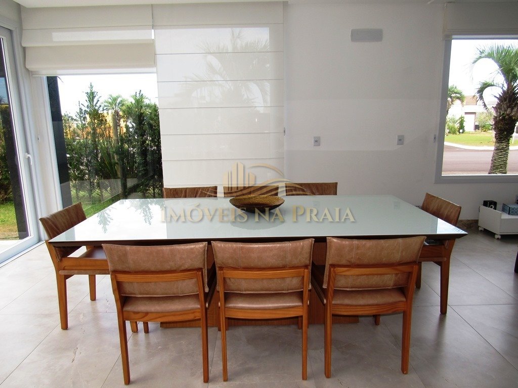 Foto 6 — Casa em Condomínio no Las Palmas.