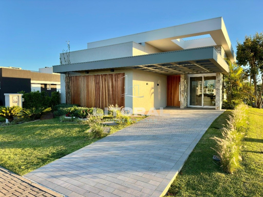 Foto 2 — Casa em Condomínio 4 Dormitório(s) Bairro Terrassu