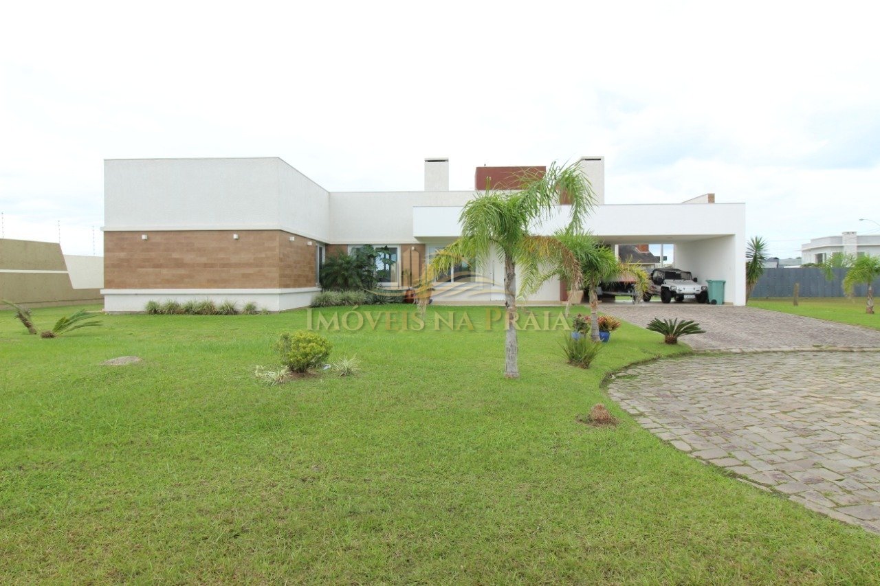 Foto 2 — Casa em Condomínio no Lagoa do Passo Village Park.