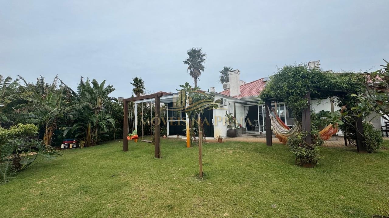 Foto 2 — Casa em Condomínio no Green Village.
