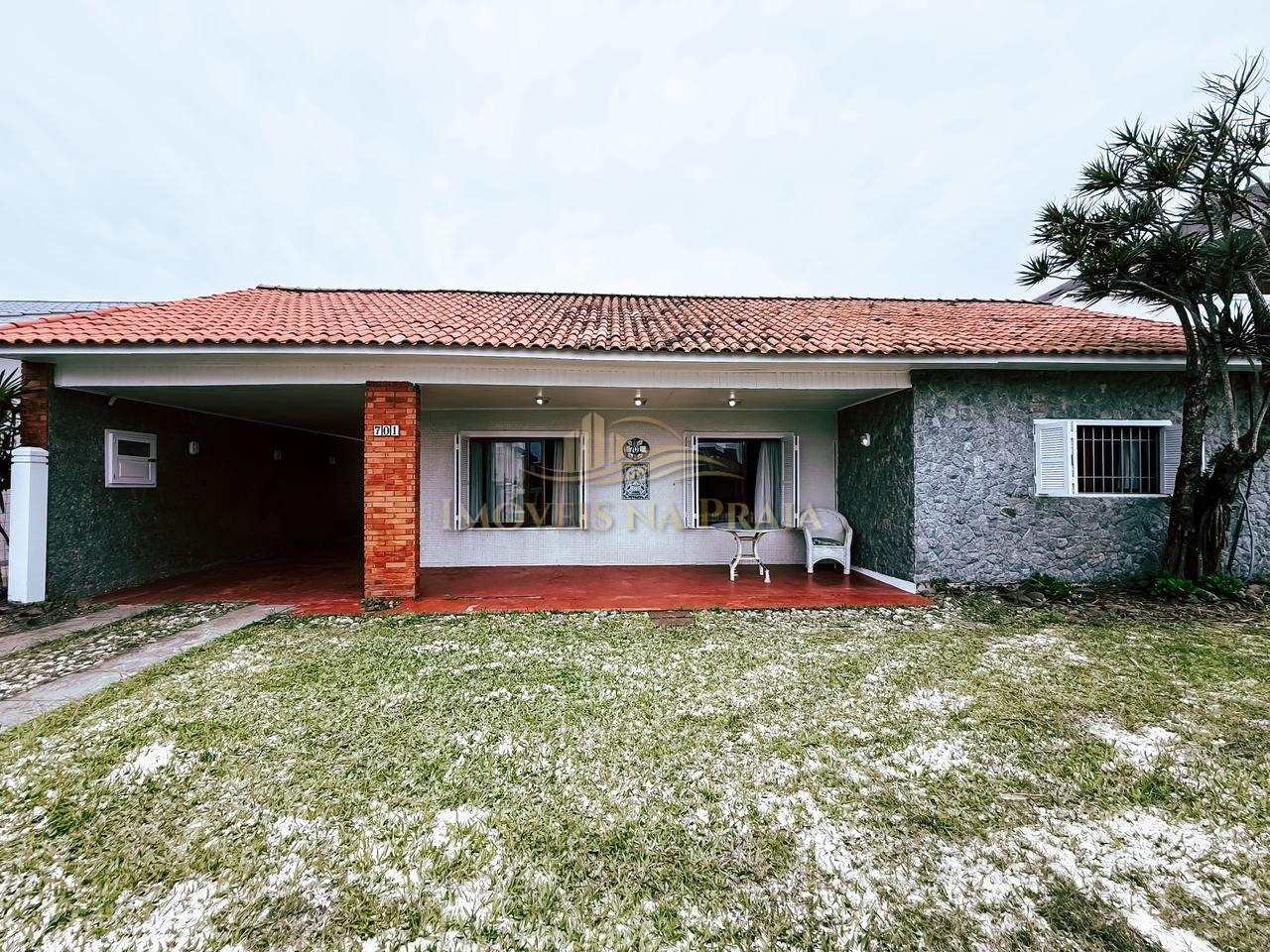 Casa 4 dormitórios no bairro Atlântida